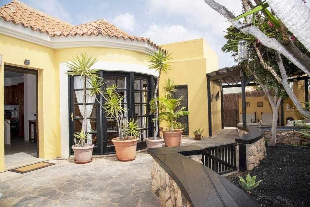 Aurora Mari Villa Your Dream Steps From The Ocean Shore Caleta De Fuste Exterior photo