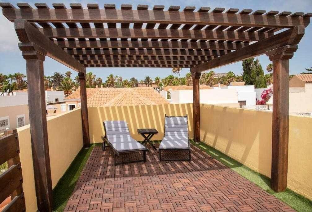Aurora Mari Villa Your Dream Steps From The Ocean Shore Caleta De Fuste Exterior photo