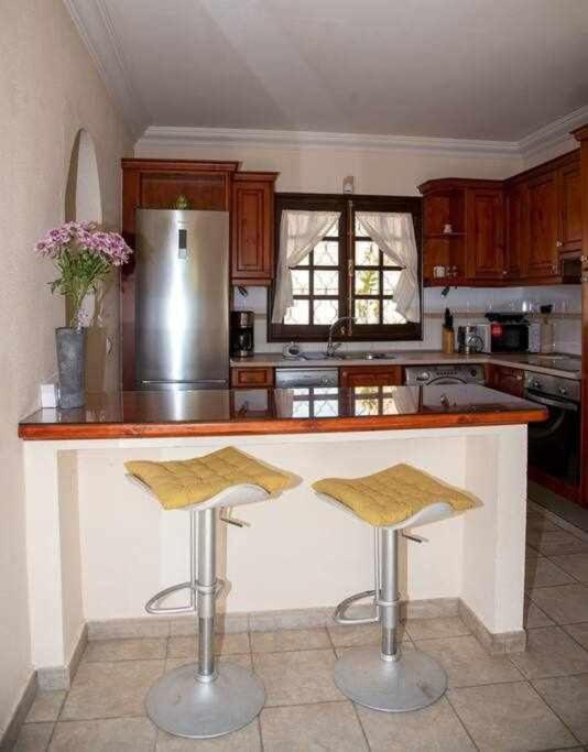 Aurora Mari Villa Your Dream Steps From The Ocean Shore Caleta De Fuste Exterior photo